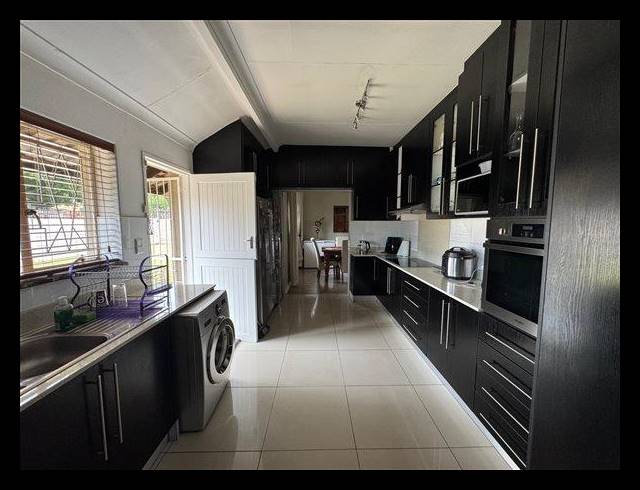 3 BEDROOM HOUSE FOR SALE IN EDLEEN